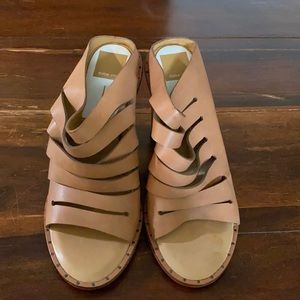 Dolce Vita leather sandals Size 7